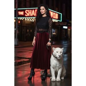 Witchy Whimsigoth Black Lace Crocheted  Cropped Top Shirt Size S